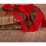 Foulards rouges à pompons style ethnique 