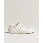 Baskets Fred Perry blanches en toile pour homme 