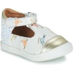 Chaussures casual GBB blanches Pointure 22 look casual pour enfant en promo 