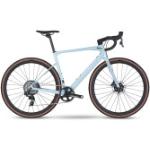 Vélos de course BMC bleues claires en carbone 