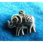 Bracelets breloques argentés en argent à motif éléphants look vintage 