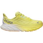 Chaussures de running Hoka Arahi jaunes en fil filet vegan légères pour femme en promo 
