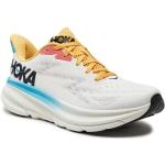Chaussures de running Hoka Clifton blanches en fil filet look fashion pour femme 