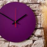Horloges design violettes en cuir contemporaines 
