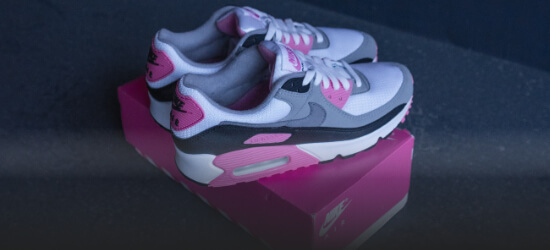 فور سيل Chaussures Nike Air Max 90 pour femme - Acheter en ligne pas cher ... فور سيل