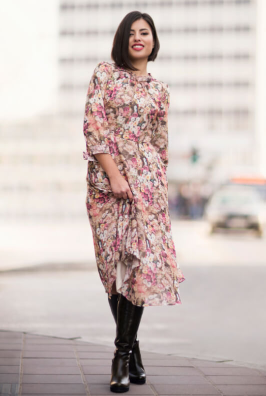 Robe Beige Longue et Légère à Fleurs Style Boho pour Femmes • La