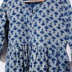 Robes à imprimés bleu indigo en coton pour femme 
