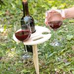 InnovaGoods® Propose la Table Pliante et Portable Winnek pour vin en extérieur, pour Profiter d'une soirée vin n'importe où, avec Un Design Pliable et Portable, Les barbecues et Les fêtes.
