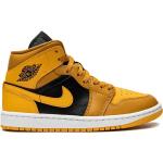 Chaussures Nike Air Jordan 1 jaune moutarde en cuir de veau en cuir à bouts ronds pour femme 