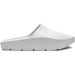 Sabots Nike Air Jordan blancs en caoutchouc à bouts carrés pour femme 
