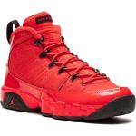 Chaussures Nike Air Jordan Retro rouges en caoutchouc en cuir à bouts ronds pour garçon 
