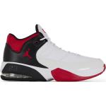 Baskets  Nike Jordan Max Aura rouges look sportif pour homme en promo 