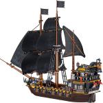 Bateaux en plastique à motif bateaux Pirates des Caraibes de pirates pour garçon 