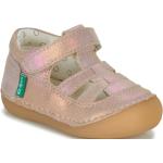 Sandales Kickers roses en cuir en cuir Pointure 24 avec un talon jusqu'à 3cm pour enfant en promo 