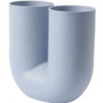 Vases Muuto bleues claires en porcelaine 