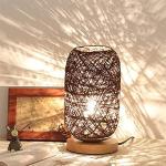 Lampes marron en bambou modernes 