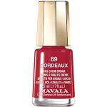 Vernis à ongles Mavala rouge bordeaux longue tenue suisses 5 ml fixateurs texture crème pour femme en promo 