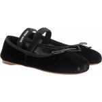 Chaussures casual de créateur Miu Miu noires en velours look casual pour femme en promo 