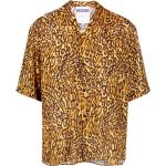 Chemises de créateur Moschino marron à effet léopard en viscose à manches courtes à manches courtes pour homme en promo 