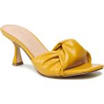 Chaussures de soirée Guess jaunes pour femme 