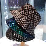 Chapeaux argentés en velours à sequins look fashion 