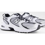 Baskets basses New Balance 530 blanches look casual en solde 