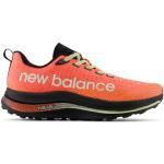 Chaussures de running New Balance FuelCell rouges pour homme en promo 