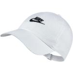 Casquettes Nike blanches enfant look casual 