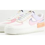 Baskets basses Nike Air Force 1 Shadow blanches look casual 