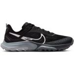 Chaussures de running Nike Zoom Terra Kiger 8 noires en fil filet légères pour homme en promo 