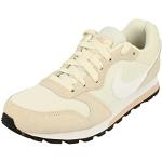 Baskets basses Nike MD Runner 2 blanches Pointure 36 look casual pour femme 