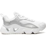 Chaussures Nike RYZ 365 blanches en fil filet en cuir à bouts ronds pour femme 
