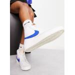 Baskets semi-montantes Nike Blazer blanches en caoutchouc à lacets Pointure 36 look casual pour femme 