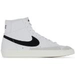 Chaussures de sport Nike Blazer Mid '77 blanches Pointure 38,5 pour femme 