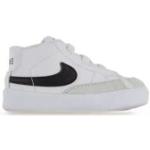 Chaussures Nike Blazer Mid '77 blanches Pointure 18,5 pour enfant 