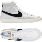 Baskets Nike Blazer Mid 77 Vintage blanches vintage respirantes Pointure 40 look vintage pour homme en promo 
