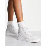 Baskets Nike Blazer Mid blanches en caoutchouc vintage à lacets Pointure 36,5 look casual pour femme 