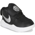 Chaussures Nike Team Hustle noires en cuir Pointure 25 pour enfant en promo 