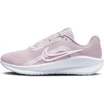 Baskets  Nike Downshifter blanches Pointure 39 look fashion pour femme 