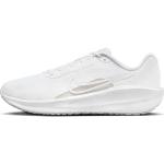 Chaussures de sport Nike Downshifter blanches à motif loups Pointure 43 look fashion pour homme 