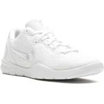 Baskets  Nike Kobe 8 blanches en caoutchouc pour femme 