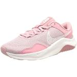 Baskets  Nike Essentials blanches Pointure 39 look fashion pour femme 