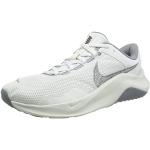 Chaussures de sport Nike Essentials gris anthracite Pointure 40 look fashion pour homme en promo 