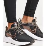 Baskets à lacets Nike Downshifter grises en caoutchouc à lacets Pointure 38,5 look casual pour femme en promo 