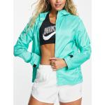Vestes de running Nike Essentials vert menthe Taille S pour femme en promo 