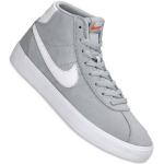 Chaussures de skate  Nike SB Collection blanches à motif loups Pointure 37,5 look casual pour femme en promo 