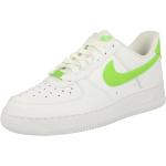 Baskets à lacets Nike Sportswear vert clair à logo en cuir lisse à bouts ronds à lacets look sportif pour femme 