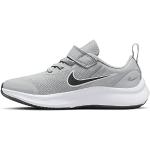 Chaussures de sport Nike Star Runner 3 grises en caoutchouc Pointure 31,5 look fashion pour enfant 