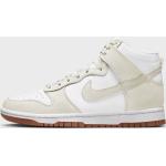 Chaussures Nike Dunk beiges Pointure 40,5 