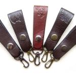 Porte-clés en cuir à motif animaux en cuir fait main 